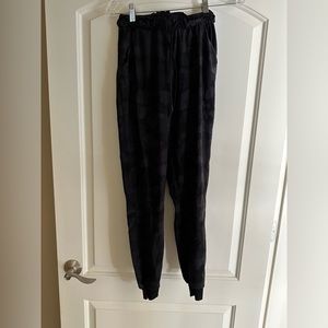 Lululemon Camo Align Joggers, size 2